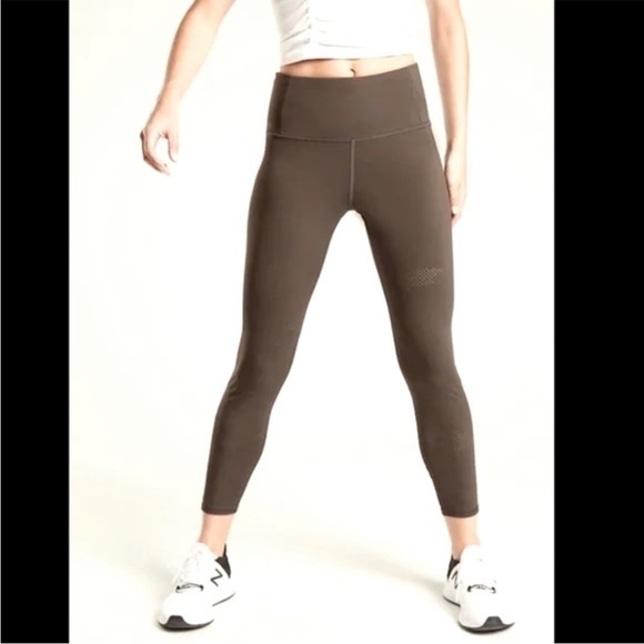 Athleta Pants - Athleta Persistence Laser Cut 7/8 Tight SZ S EUC